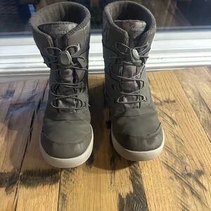 Merrell Kids Boots in Brown and Gray